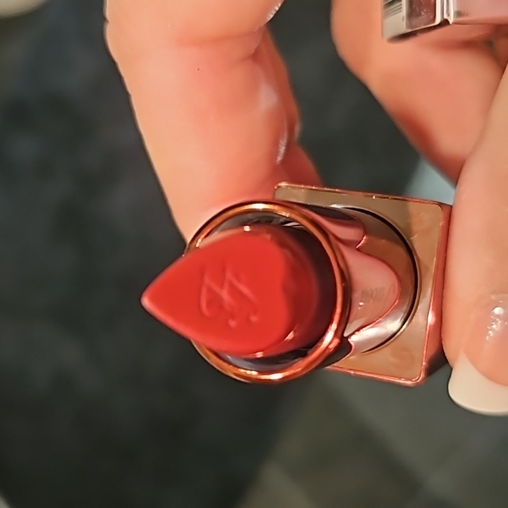Too Faced Cream Lipstick 💄